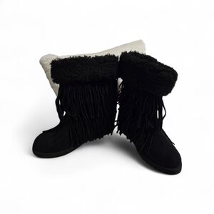 Black Fringe Faux-Fur Suede Wedge Winter Boots By Madden Girl Size 8 EUC